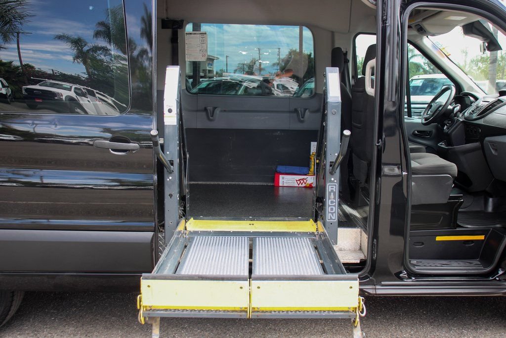 Used 2019 Ford Transit 350 XLT RWD image 13