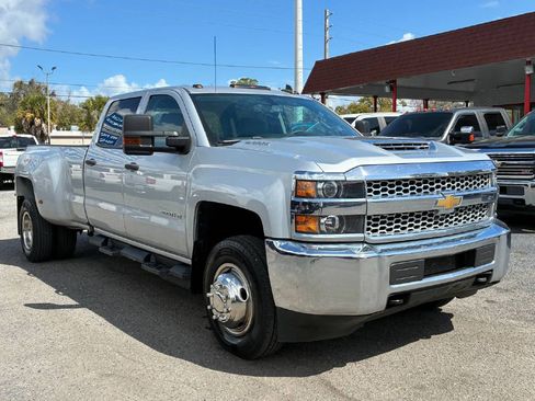 Used 2019 Chevrolet Silverado 3500 W/T w/ WT Convenience Package image 8