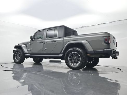 Used 2022 Jeep Gladiator Overland w/ Cold Weather Group AWD/4WD image 24