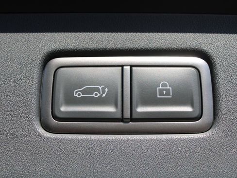 New 2026 Kia EV9 Wind image 13