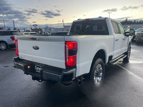 Certified 2023 Ford F350 Lariat w/ Chrome Package image 16