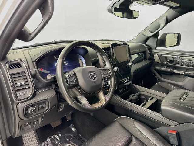 Used 2025 RAM 1500 Limited AWD/4WD image 9