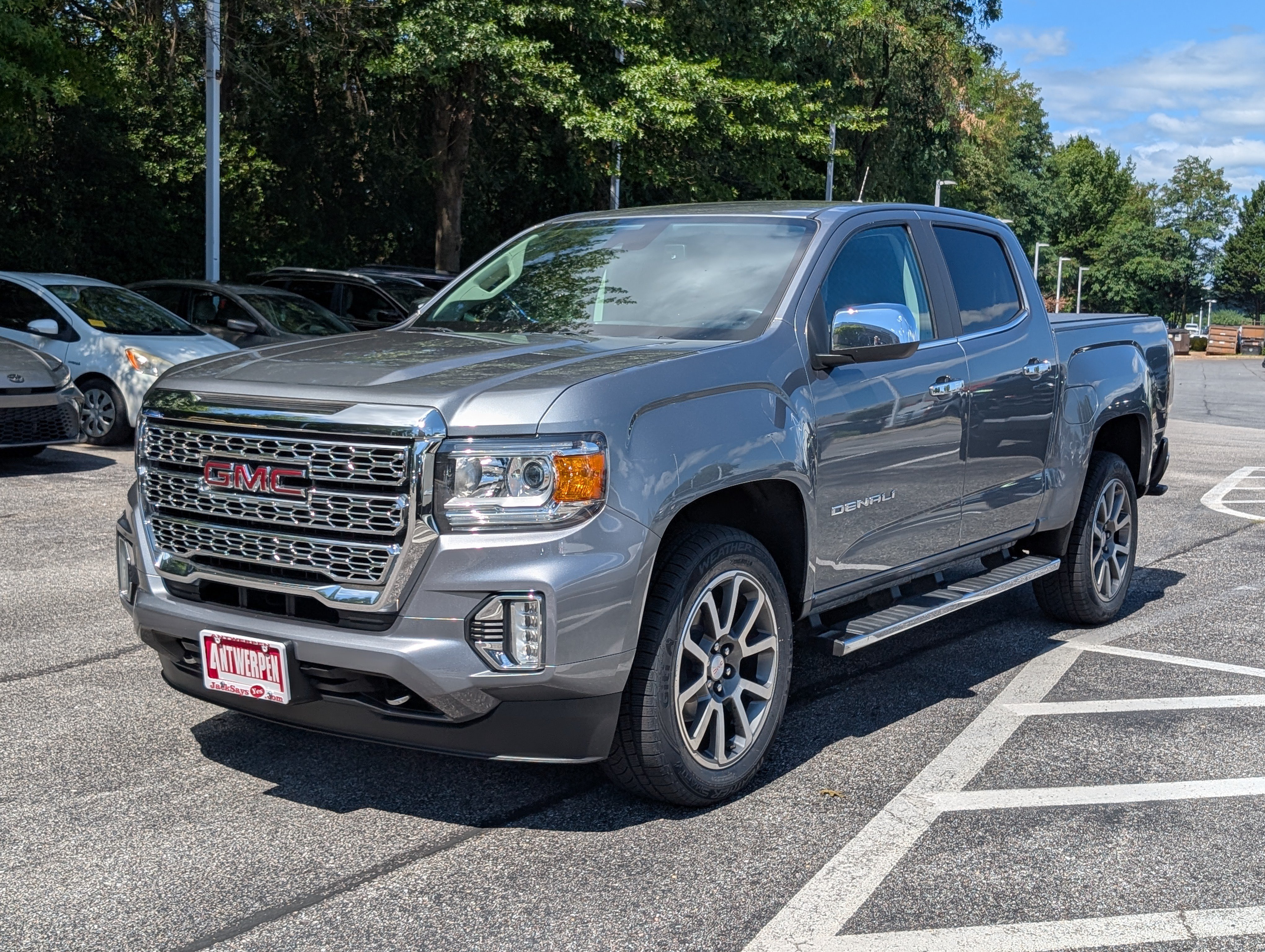 Used 2022 GMC Canyon Denali AWD/4WD image 7