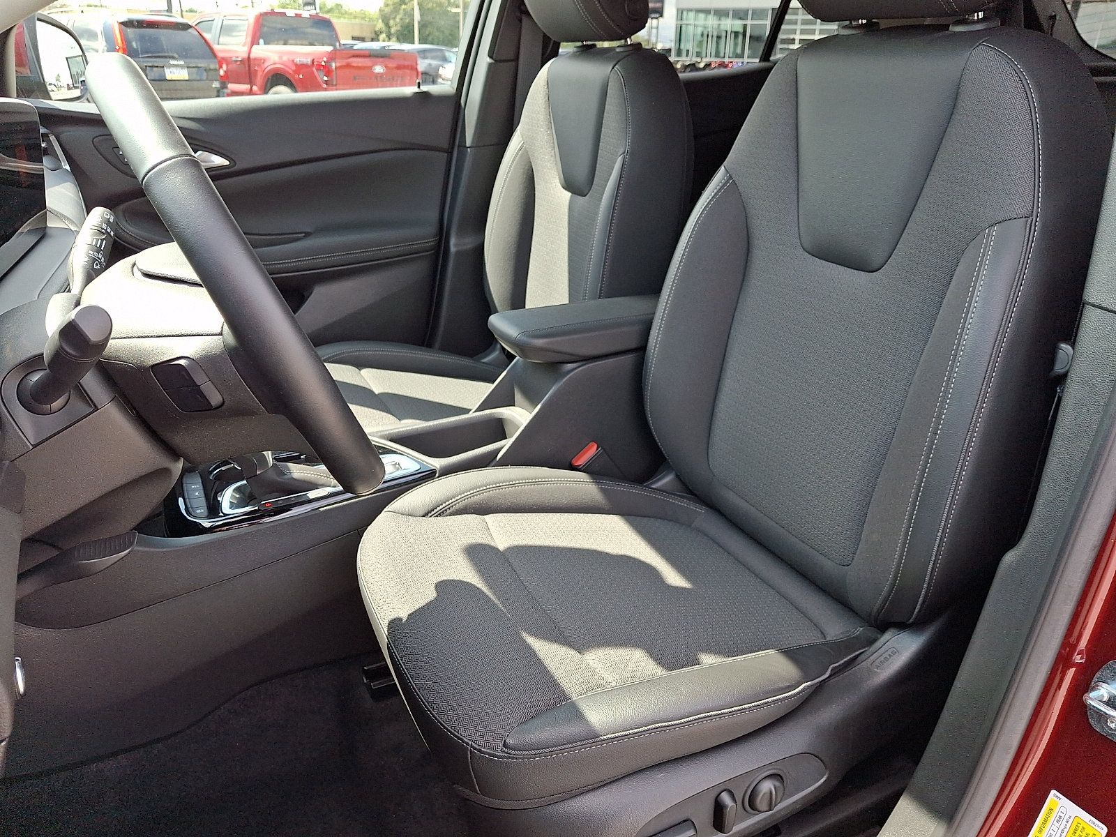 Used 2024 Buick Encore GX Preferred w/ Comfort Package FWD image 13