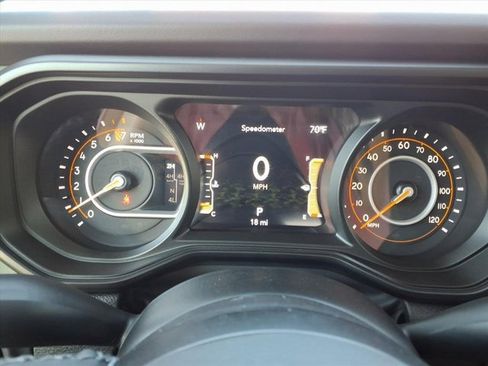 New 2025 Jeep Gladiator Mojave image 12