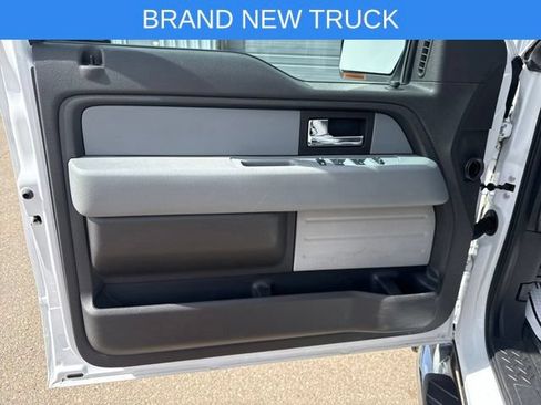 Used 2014 Ford F150 XLT w/ Equipment Group 302A Luxury AWD/4WD image 6