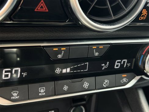 Certified 2025 Nissan Sentra SR image 20