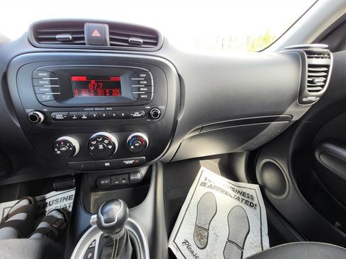 Used 2014 Kia Soul + w/ Eco Package FWD image 19