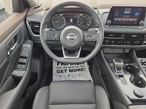 Used 2023 Nissan Rogue SL image 8