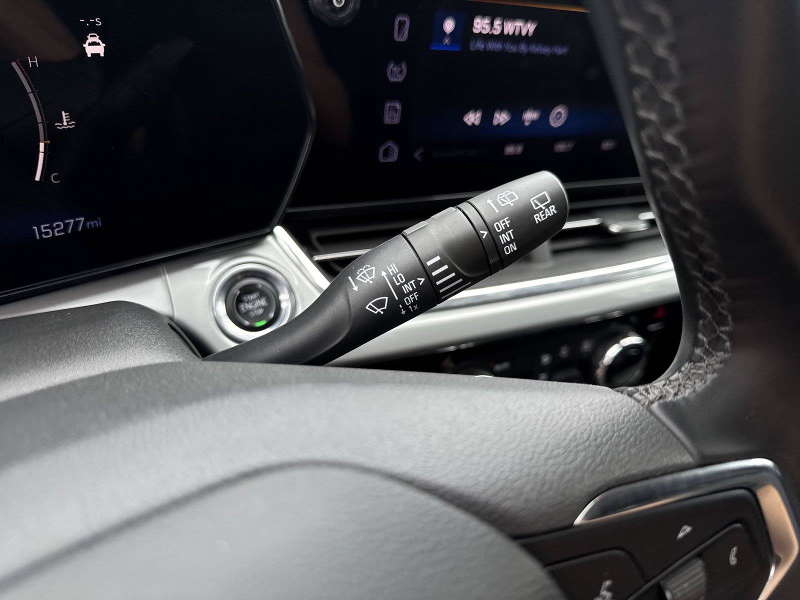 Used 2025 Chevrolet Trax LT w/ Driver Confidence Package FWD image 18