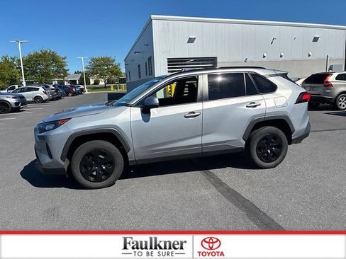 Used 2020 Toyota RAV4 LE w/ All Weather Liner Package AWD/4WD image 17
