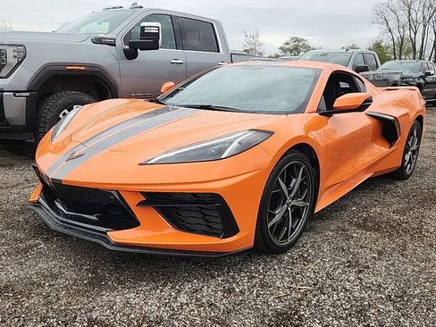 Used 2023 Chevrolet Corvette Stingray Preferred Cpe w/ Z51 Performance Package RWD image 2