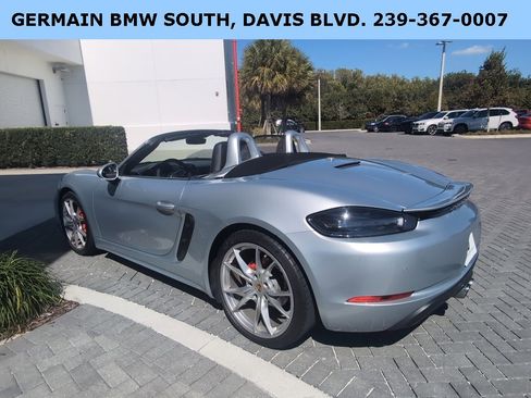 Used 2017 Porsche 718 Boxster S image 9