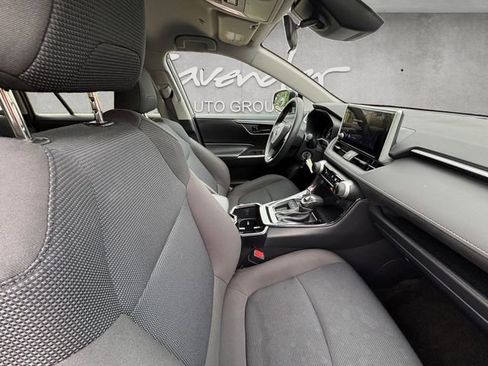 Used 2023 Toyota RAV4 LE FWD image 29