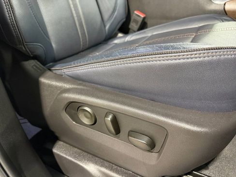 Used 2024 Chevrolet Silverado 1500 High Country image 15