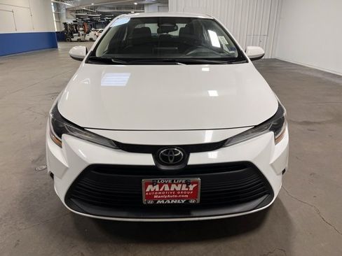 Used 2023 Toyota Corolla LE image 8