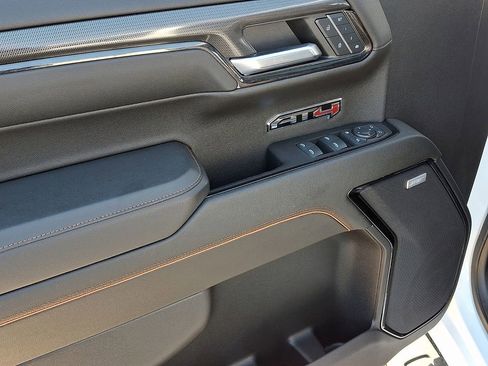 Used 2024 GMC Sierra 1500 AT4 w/ Technology Package image 12