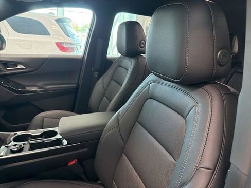 New 2026 Chevrolet Equinox LT w/ Convenience Package II AWD/4WD image 14