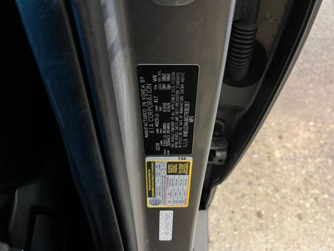 Used 2025 Kia Soul LX w/ LX Technology Package image 28