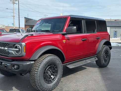 New 2026 Ford Bronco Badlands image 5