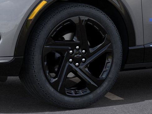 New 2026 Chevrolet Equinox EV RS image 18