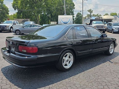 Used 1996 Chevrolet Impala SS RWD image 2