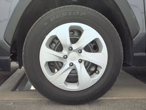 Used 2024 Toyota RAV4 LE image 10