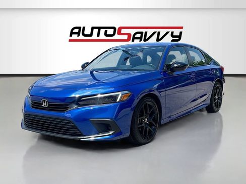 Used 2023 Honda Civic Sport image 3
