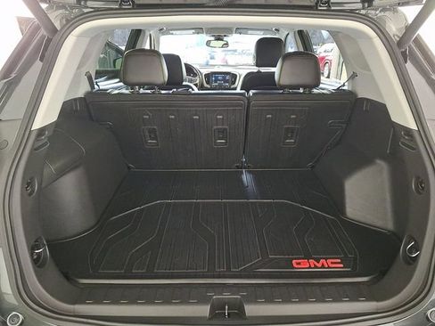 Used 2021 GMC Terrain SLT w/ Infotainment Package II image 33