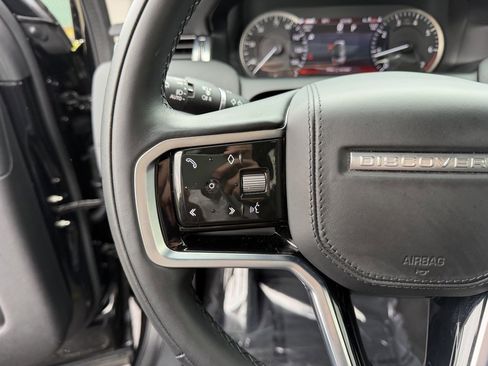 Used 2023 Land Rover Discovery Sport SE image 19