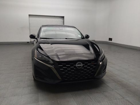 Used 2023 Nissan Altima 2.0 SR FWD image 14