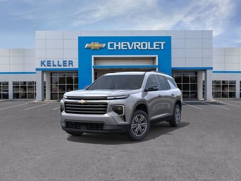 New 2026 Chevrolet Traverse LT w/ Driver Confidence Package FWD image 8