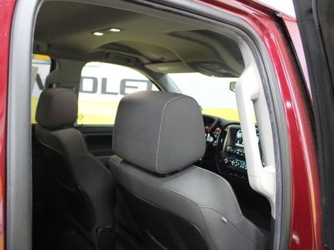 Used 2015 Chevrolet Silverado 1500 LT RWD image 10
