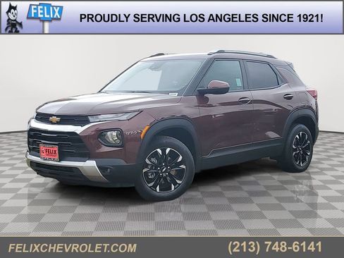 Used 2023 Chevrolet TrailBlazer LT w/ Convenience Package AWD/4WD image 1