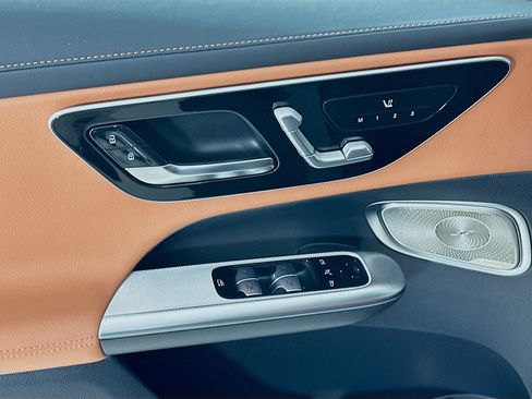 Certified 2026 Mercedes-Benz GLC 300 image 19