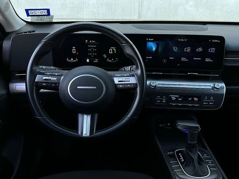 Used 2025 Hyundai Kona SEL image 14