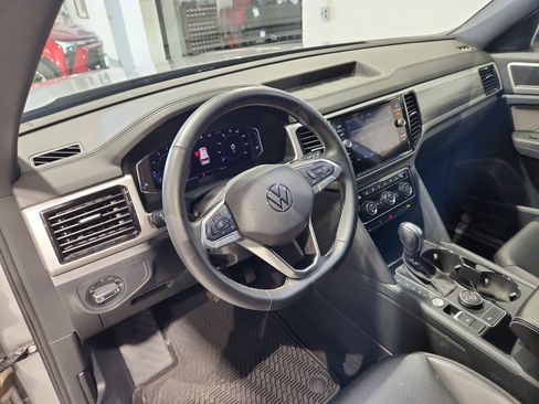 Used 2022 Volkswagen Atlas Cross Sport SE image 5