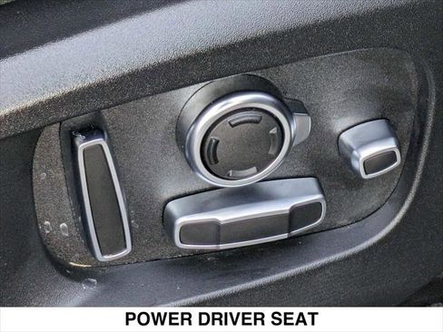 Used 2023 Jaguar F-PACE S image 32