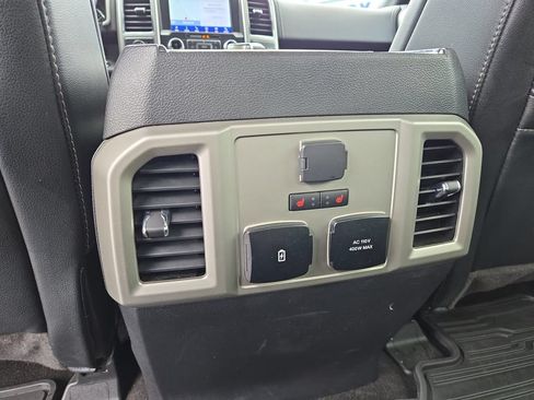 Used 2020 Ford F150 Lariat w/ Equipment Group 502A Luxury AWD/4WD image 27