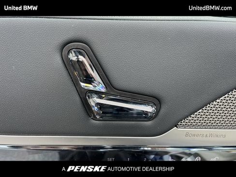 Used 2023 BMW 760i xDrive AWD/4WD image 6