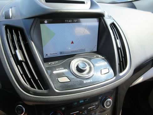 Used 2018 Ford Escape Titanium FWD image 29