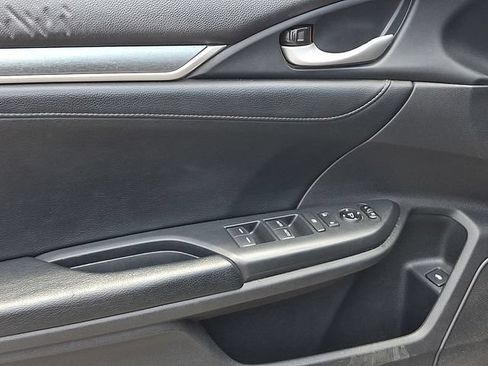 Used 2017 Honda Civic Touring image 21