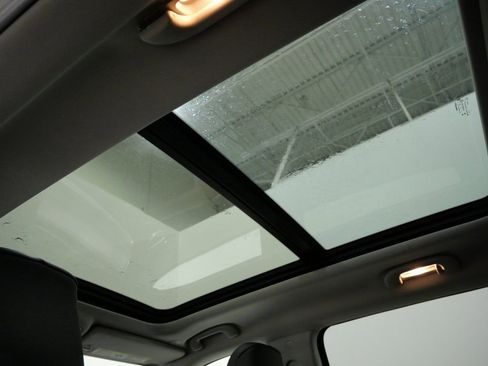 Used 2022 Jeep Compass Limited w/ Elite Group image 4