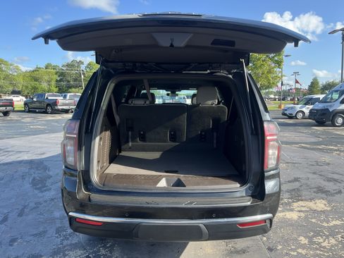 Used 2021 Chevrolet Suburban LS AWD/4WD image 11