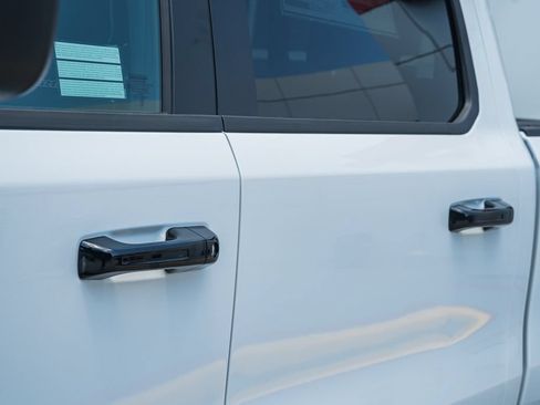 New 2026 RAM 1500 Laramie AWD/4WD image 19