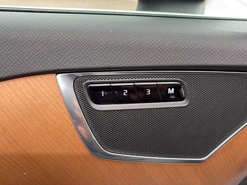 Used 2021 Volvo XC90 T6 Momentum w/ Climate Package image 13