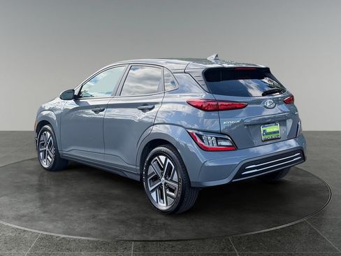 Used 2023 Hyundai Kona Limited w/ Cargo Package FWD image 7