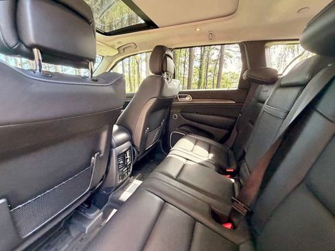 Used 2020 Jeep Grand Cherokee Summit w/ Platinum Series Group AWD/4WD image 15