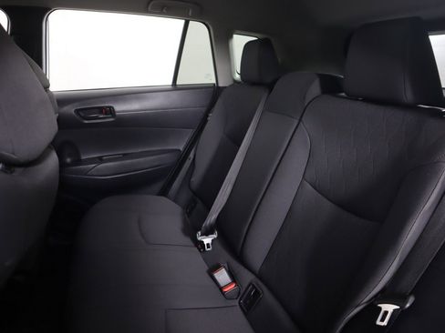 Used 2024 Toyota Corolla Cross LE image 29