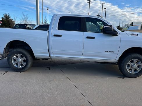 Used 2025 RAM 2500 Big Horn image 7